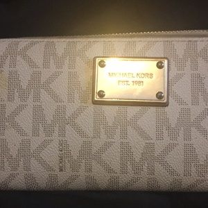 Michael Kors women’s wallet